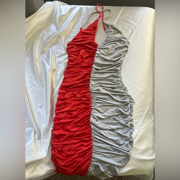 Paris Georgia ruched halterneck maxi dress - Picture 7 of 8